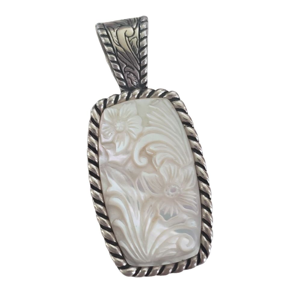 Carolyn Pollack Relios Carved  Mother of Pearl MOP Floral Pendant 925 Sterling